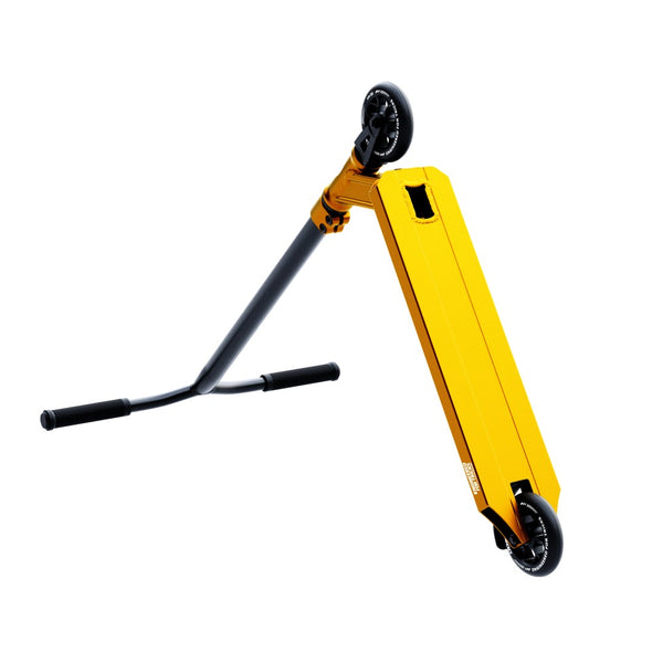 DDS Stuntstep Goud Zwart 82cm NL Merk