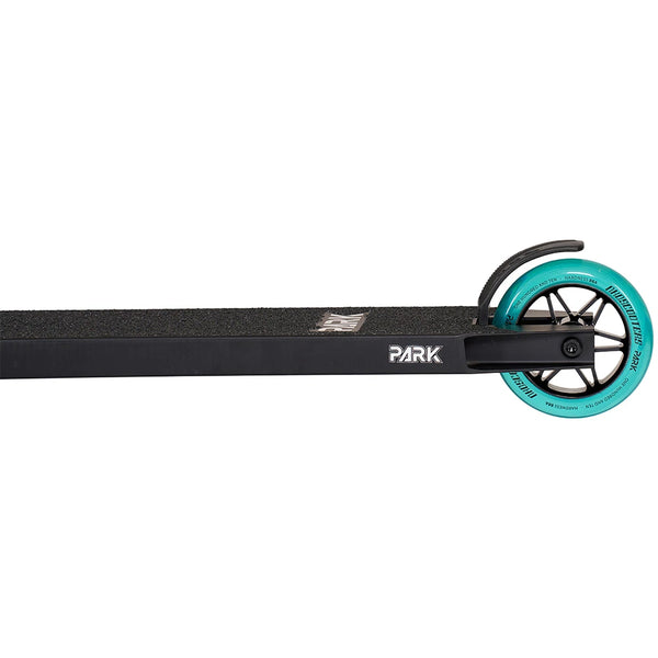 NKD Park Stuntstep Zwart Blauw 84cm