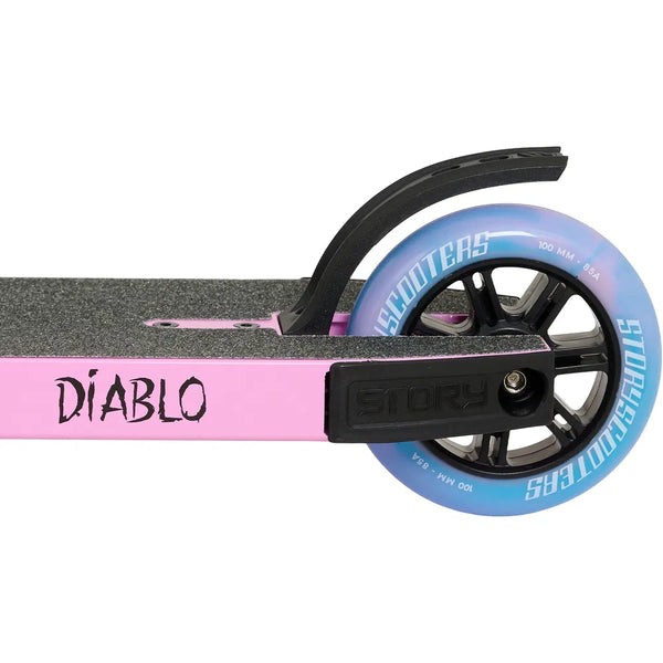 Story / NKD Diablo Stuntstep Roze 79.5cm