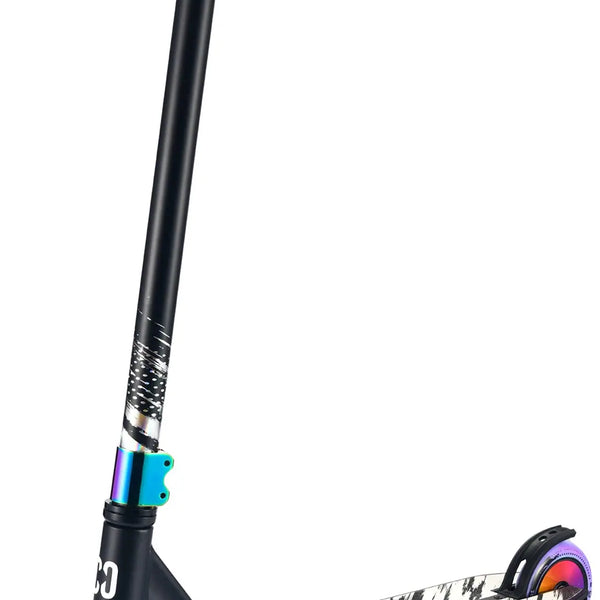 Core CB1 Stuntstep Zwart Neochrome 80cm