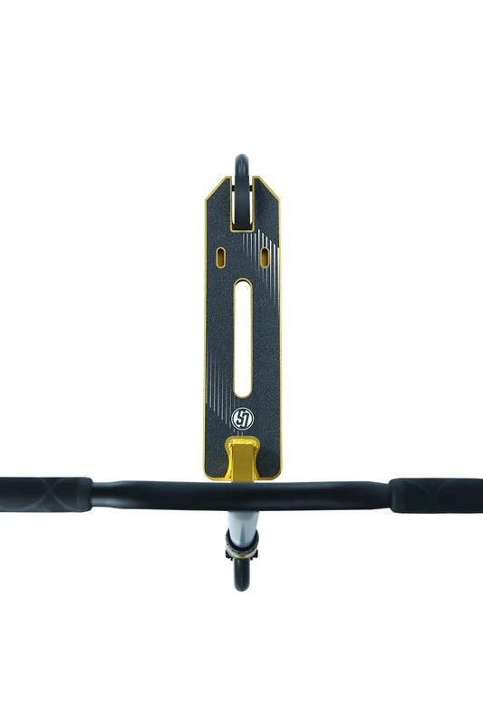 Crisp Switch stuntstep Zwart Goud 80cm