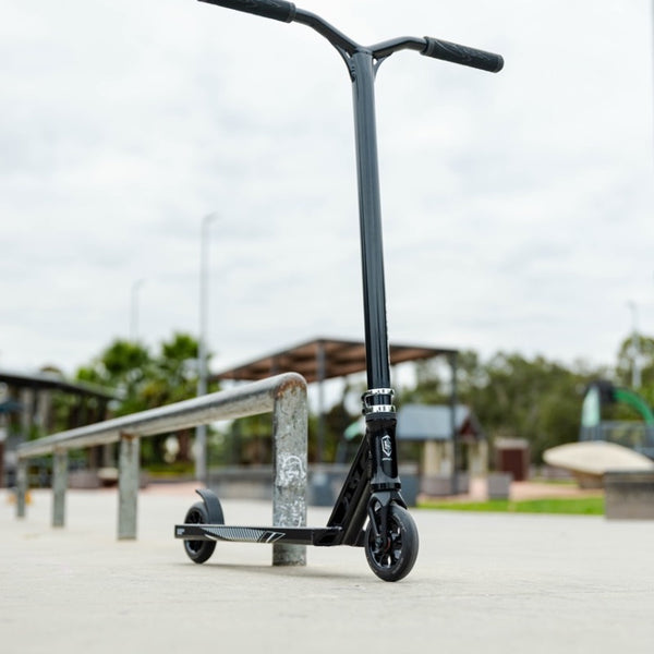 Grit Elite 5er Scooter Black Satin