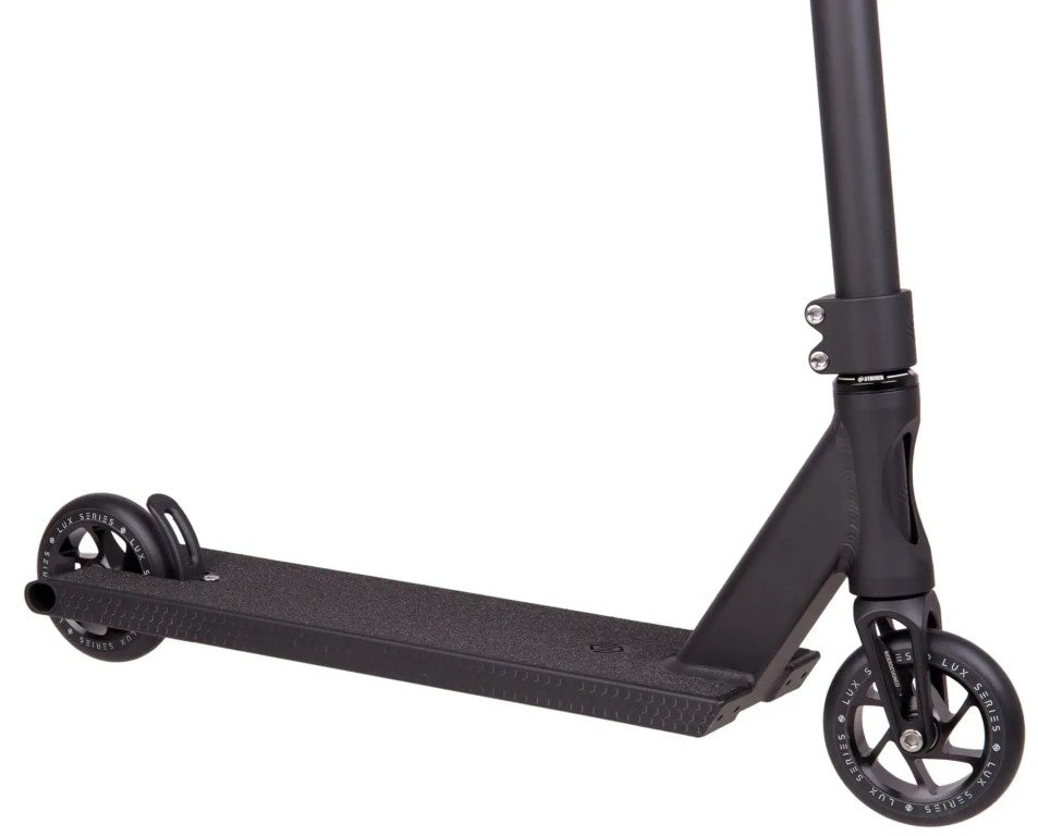 Striker Lux 5" Boxed Scooter M Black