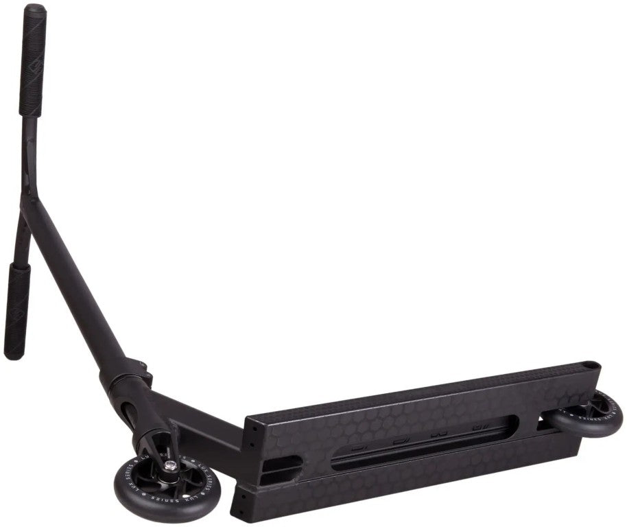 Striker Lux 5" Boxed Scooter M Black