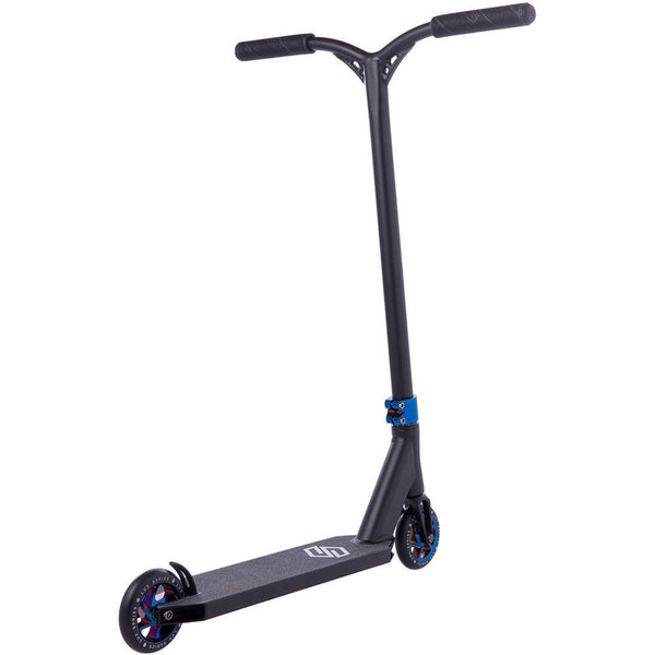 Striker Lux Scooter Blue Chrome