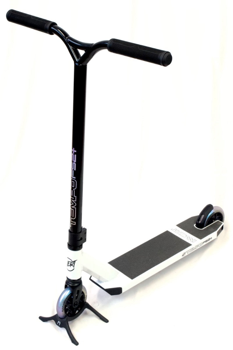 Invert Supreme FS2 Scooter White/Black
